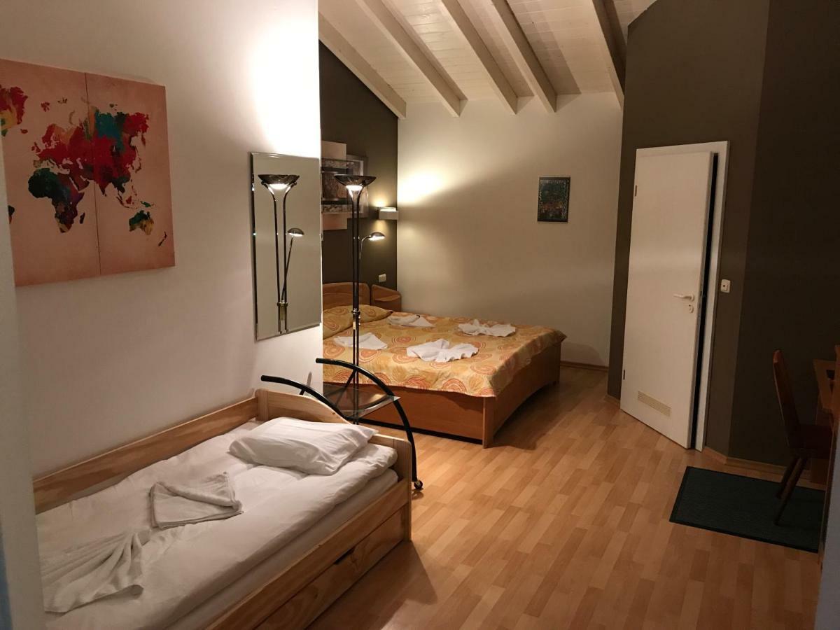 Hotel Korfu Geiselhoring Zewnętrze zdjęcie